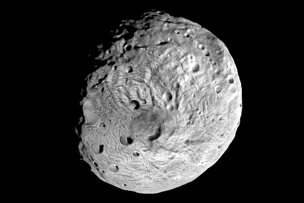 Un munte de 3 ori cat Everestul se afla pe un asteroid gigantic