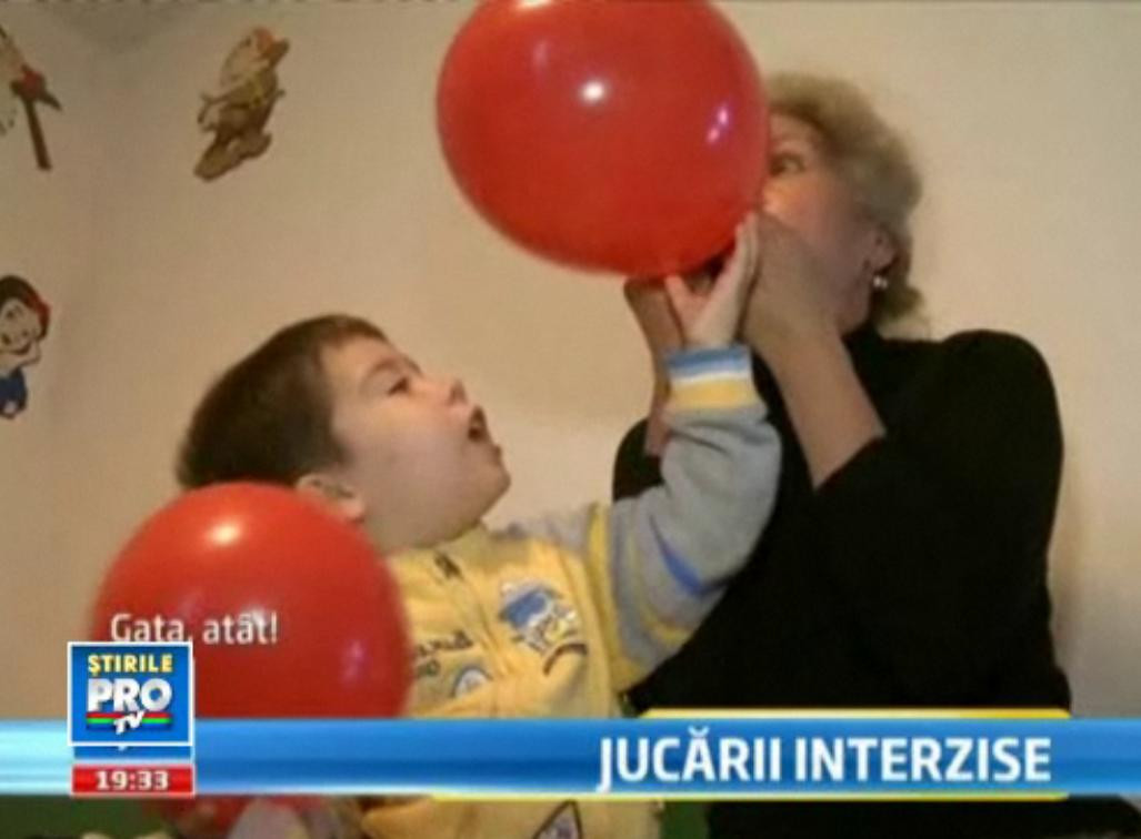 Adio, baloane si pistoale cu capse. Jucariile din copilaria ta, interzise pentru ca sunt periculoase