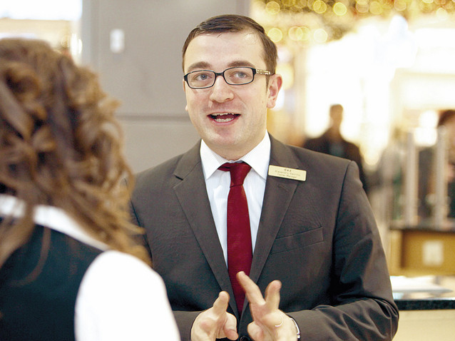 Povestea romanului de 30 de ani caruia nemtii i-au dat pe mana un mall cu vanzari de 150 mil de euro