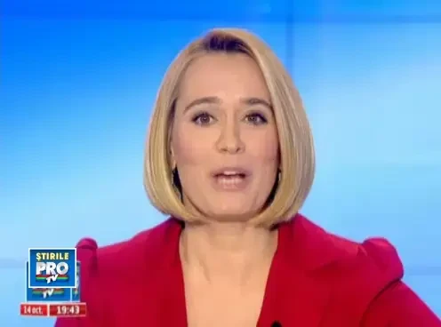 Femeia in fata careia Smiley s-a declarat pierdut... si a luat-o in echipa sa la Vocea Romaniei