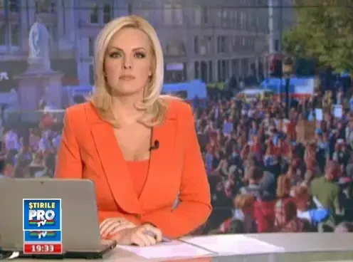 Banci atacate si masini incendiate. Manifestatia