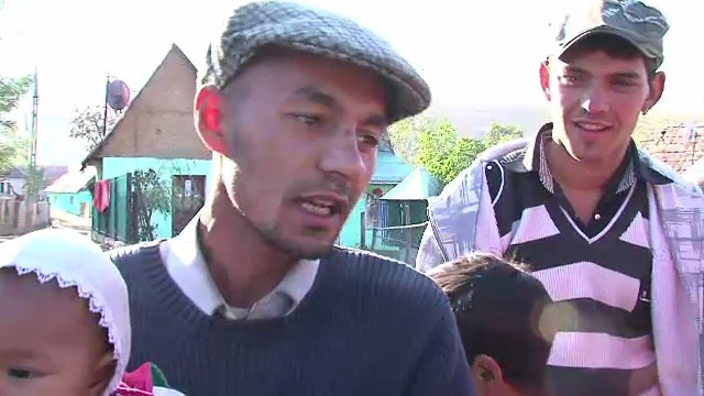 Romanii ar putea fi refuzati la Starea Civila, daca vor sa puna copilului nume ca Obama sau Lasvegas