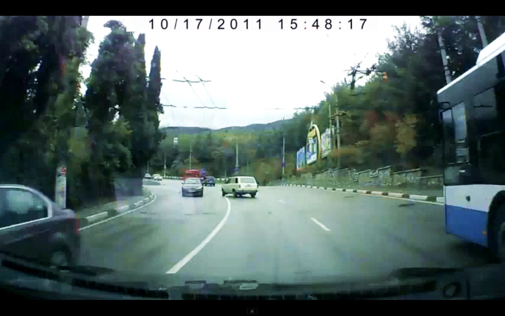 Parcare geniala sau derapaj pe langa moarte? VIDEO