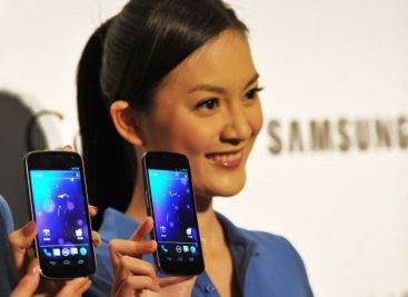 Alianta titanilor Samsung si Google. Cum vor sa "bata" iPhone 4S cu noul Galaxy Nexus Prime
