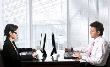 Astepti o promovare sau schimbi locul de munca? Cati ani trec pana cand esti avansat