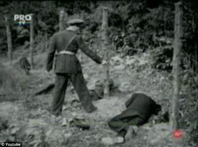 Universitatea din Bucureşti retrage titlul de Doctor Honoris Causa acordat mareşalului Ion Antonescu