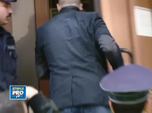 Huidu a iesit de la Parchet dupa doua ore de audieri. Nu a facut nicio declaratie jurnalistilor