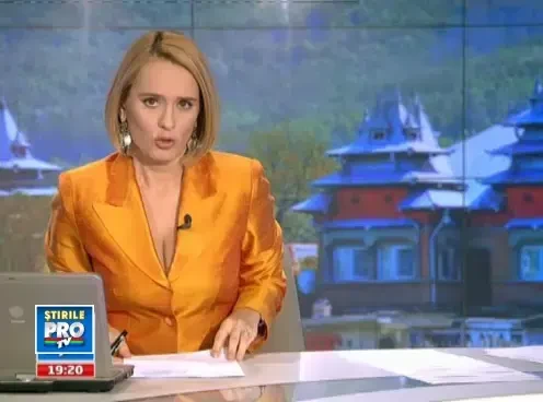 Descinderi la Strehaia. Politistii, primiti cu blesteme, tipete si poale-n cap