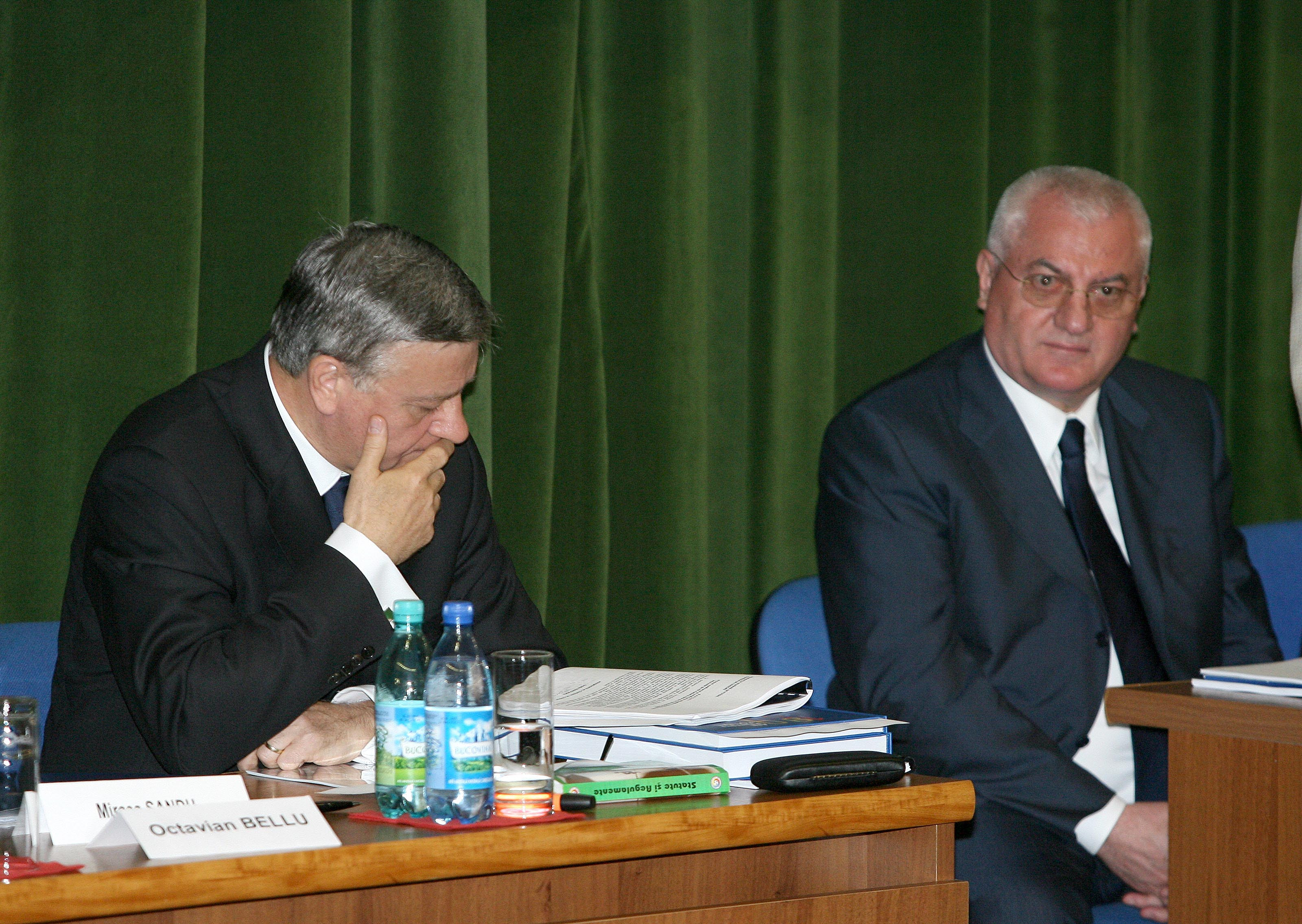 Fotbalul nostru se joaca pe terenul DNA. Mita impresionanta pe care ar fi luat-o Mircea Sandu