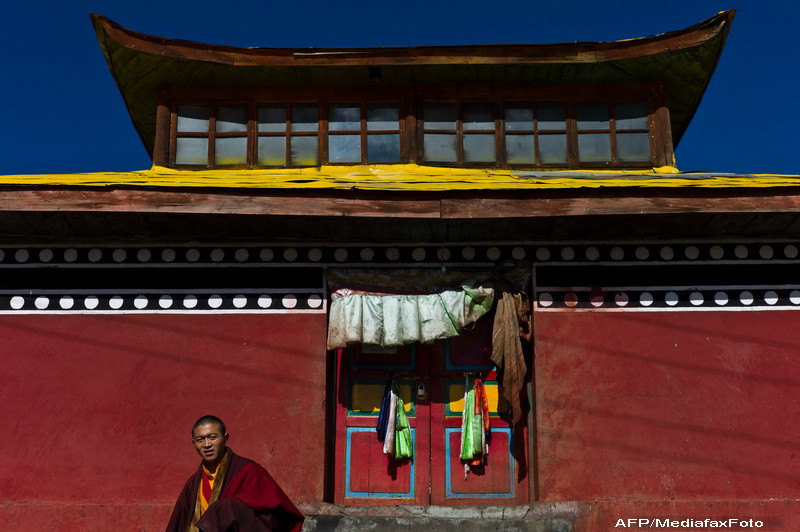 Un calugar tibetan si-a dat foc, protestand astfel fata de ocupatia chineza