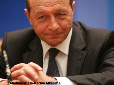 Basescu: Sunt ingrijorat de frecventa foarte mare a incidentelor din ziua alegerilor