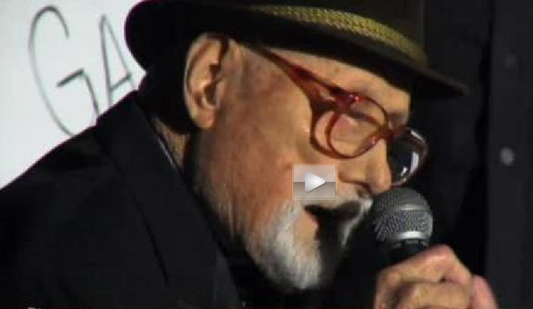 O poveste care iti va starni lacrimi. De ce a devenit un batran actor de comedie la 90 de ani