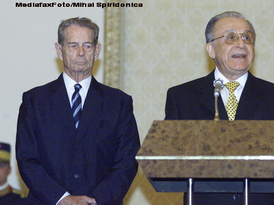 De la persona non grata la elogii regale: Paradoxul relației Iliescu – Regele Mihai