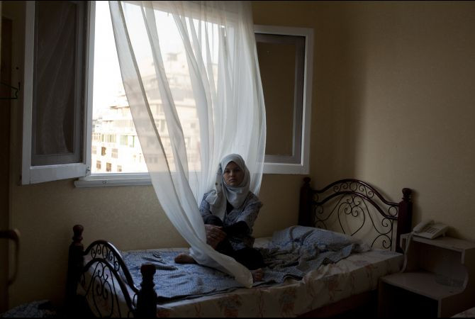 Cum se face testul virginitatii in Egipt. Femeia care da in judecata armata