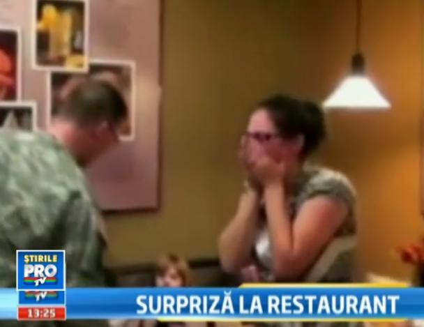 CLIPUL la care a plans toata America. Ce surpriza i-a facut un soldat plecat in Afganistan sotiei