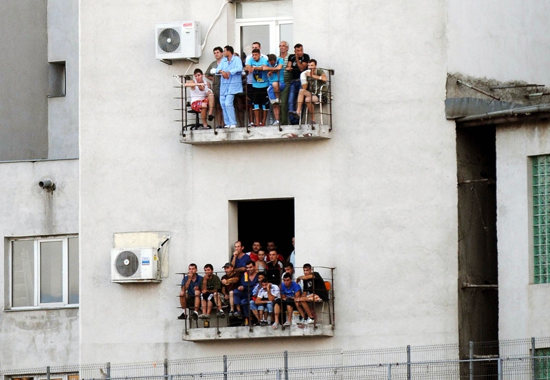 Recensamantul descopera internetul. Cum te recenzezi singur, semi-online. Comparatie cu Ungaria