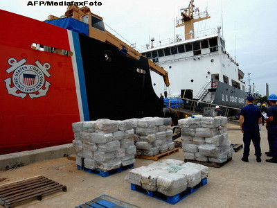 Paza de Coasta americana a confiscat 7 tone de cocaina de la bordul unui "narco-submarin"