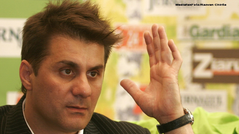 VIDEO EXCLUSIV: Marian Ionescu de la Directia 5 implicat intr-un accident cu motocicleta