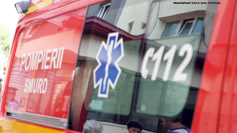 Un copil de la un centru de plasament din Timisoara a cazut de pe acoperis. Are fractura craniana