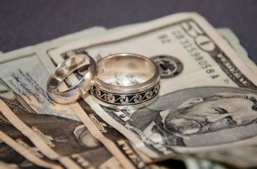 Drumul cel mai scurt catre imbogatire. Lista celor mai ravniti burlaci miliardari