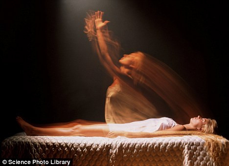 Adevarata luminita de la capatul tunelului. Ce spun specialistii despre trecerea spre moarte