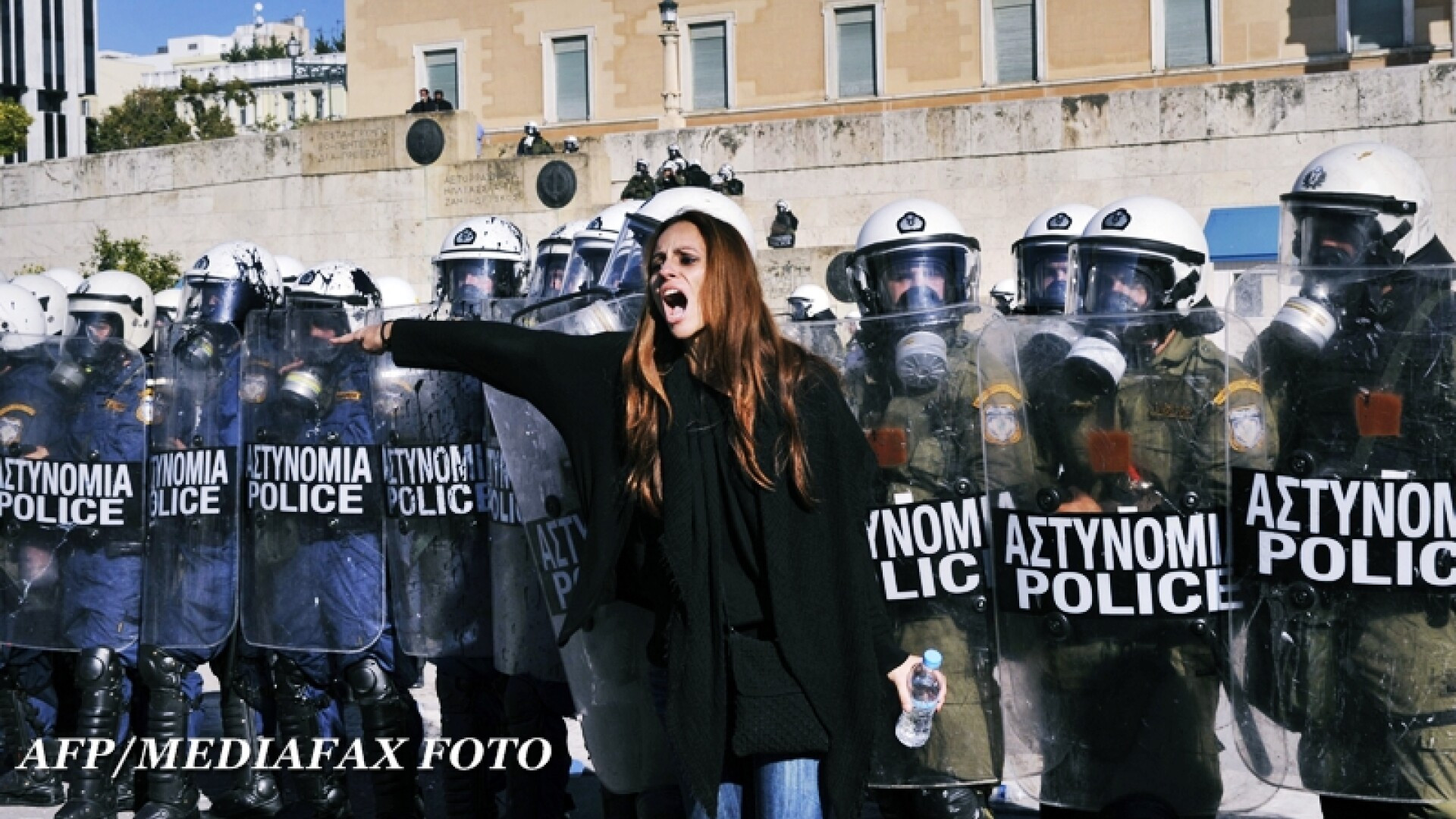 Democratia se intoarce acasa. Ce-au facut grecii cand s-au vazut cu 50% din datorie stearsa