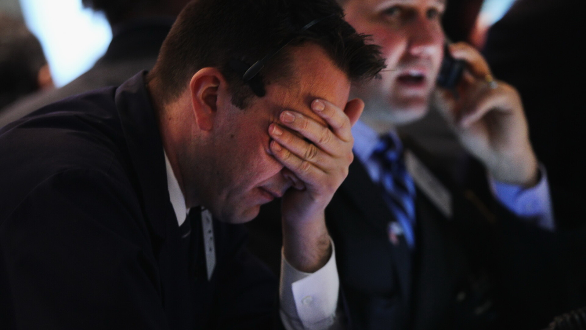 CNN: Grecia arata lasitate fata de propriul popor. Referendumul a "inrosit" bursele din toata lumea