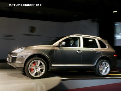 Masini Porsche Cayenne si Audi Q7, vandute in Orientul Mijlociu si declarate furate in Romania