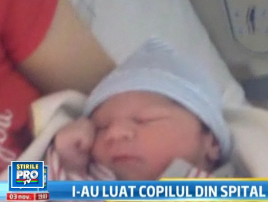 "Mi-au confiscat copilul dupa nastere". Acuzatiile unei romance impotriva autoritatilor olandeze