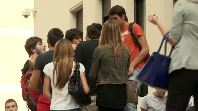 Nici "dolce vita" nu mai e ce a fost. Tinerii din Italia nu au parte de ce au trait parintii lor