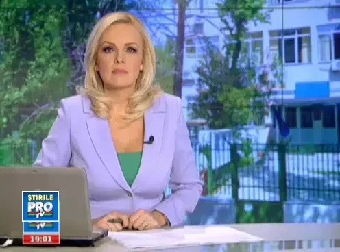 VIDEO. Profesorul de la Jean Monnet, imbratisat de mama dupa audieri. De ce e greu de probat violul