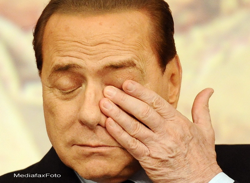 "Aroganta lui Sarkozy depaseste inteligenta sa", a afirmat Silvio Berlusconi