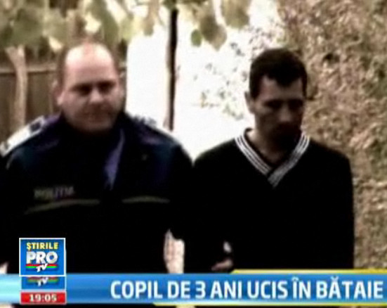 Si-a calcat iubita in picioare si i-a ucis copilul de 3 ani. Crima odioasa a unui doljean
