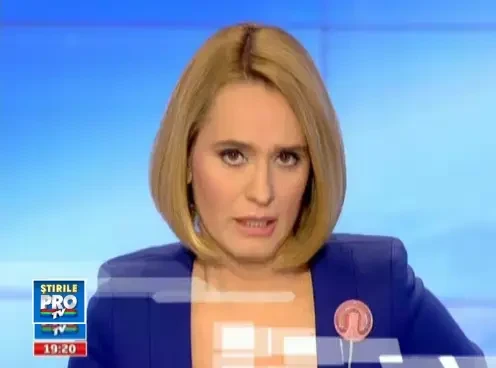 "Un adevarat dezastru ecologic". Zeci de hectare de padure,mistuite de un incendiu puternic in munti