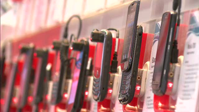 Cum poti reduce factura la mobil cu ajutorul aplicatiilor. Afla de la George Buhnici