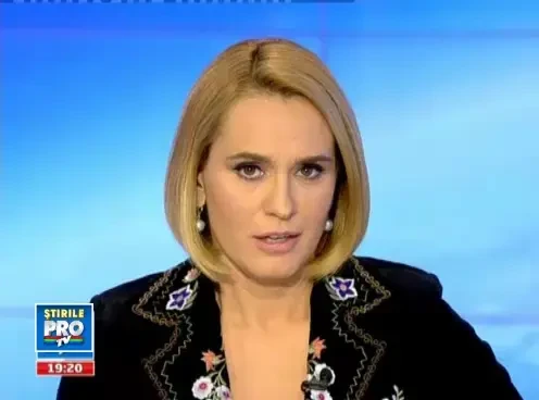 Poveste vanatoreasca pentru cativa pescari din Bacau. Au dat de niste mistreti care se inecau