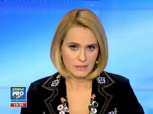 A condus un Aston Martin cu 300 km/h si nu a fost prins. Cum s-a dat singur pe mana politistilor