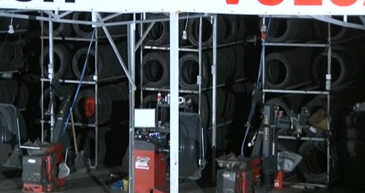 20 de tiruri cu anvelope uzate, confiscate de Garda Financiara in Vitan