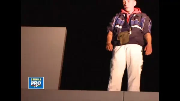 Ranit in dragoste, un timisorean a amenintat din nou ca se sinucide, cocotat pe o cladire