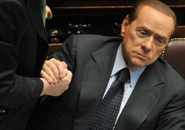 Coperta care merita clickuri. The Economist sarbatoreste plecarea lui Berlusconi cu o orgie. FOTO