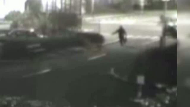 Suparat pe autoritati, un barbat a vrut sa dea foc Primariei din Targu Jiu