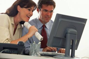 Munca in cuplu, noua tendinta pentru angajarea in strainatate. Avantajele acestui sistem