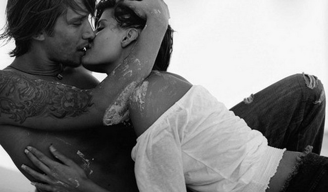 De cate ori e normal sa faci sex pe saptamana? "As face zilnic...daca ar avea chef si partenerul"