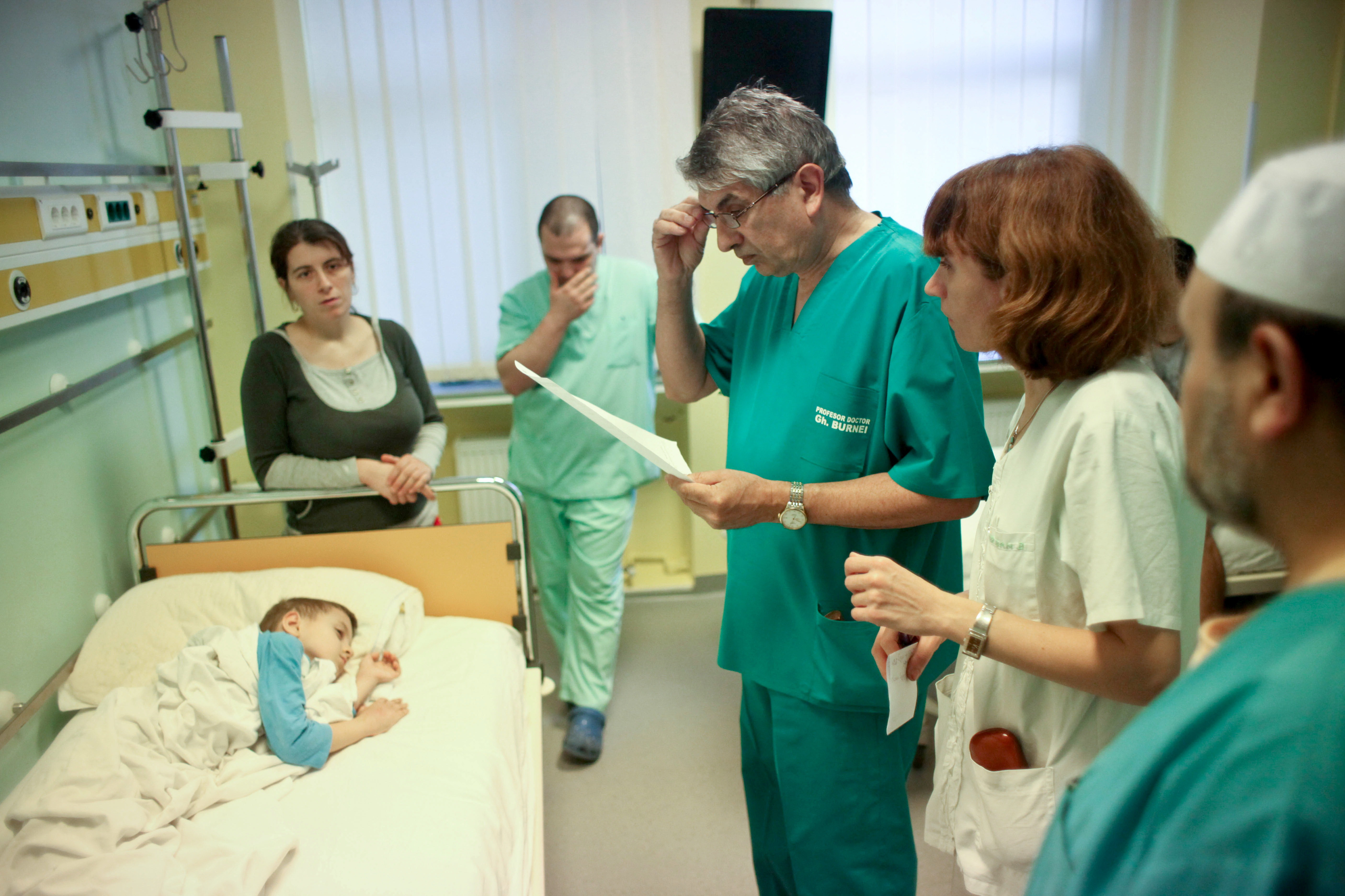 Nenea Doctoru', profesorul care i-a facut pe mii de copii sa-si ridice ochii din pamant si sa mearga