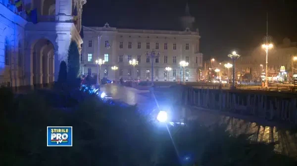 Primaria Arad a imbracat haine albastre de Ziua Mondiala a Diabetului