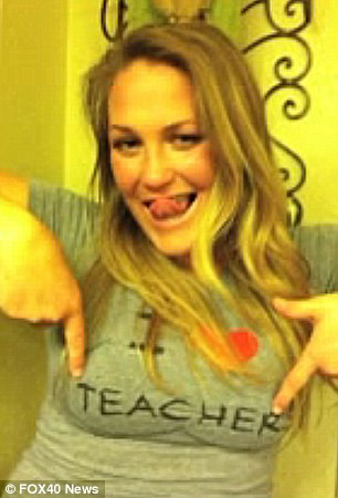 Profesoara, concediata pentru ca isi administra site-urile porno de pe laptopul scolii