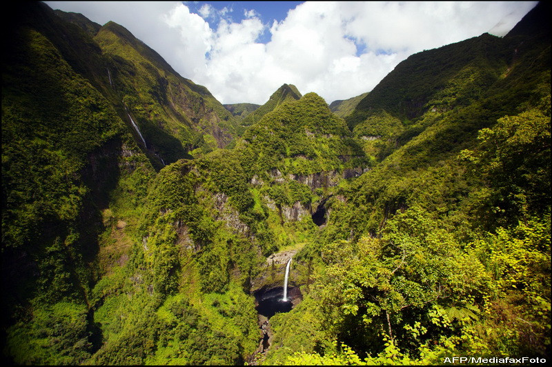 Un agent britanic a plecat sa lupte impotriva piratilor, dar a sfarsit prin a fi violat si ucis