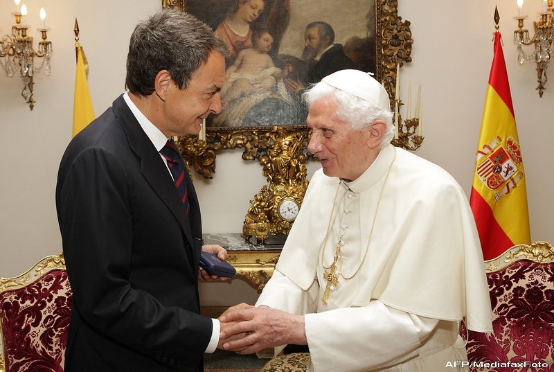 Jose Luis Rodriguez Zapatero si Papa Benedict