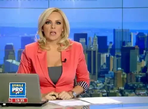 S-a dus sa-si faca un posterior ca-n reviste la un doctor fals. N-o sa crezi ce i-a injectat