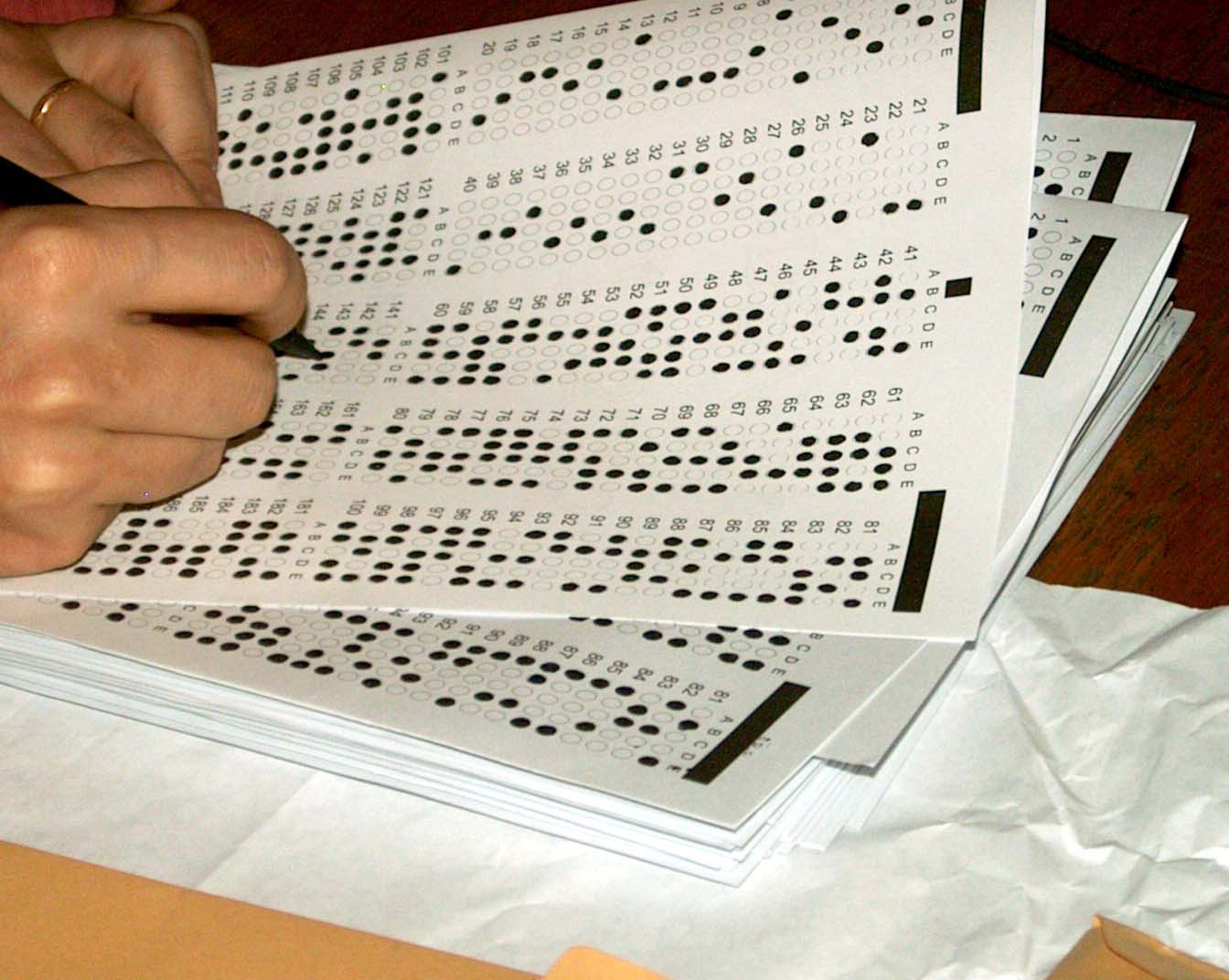 Rezidentiat 2012. 566 de candidati se intrec pentru unul dintre cele 318 locuri disponibile in Vest